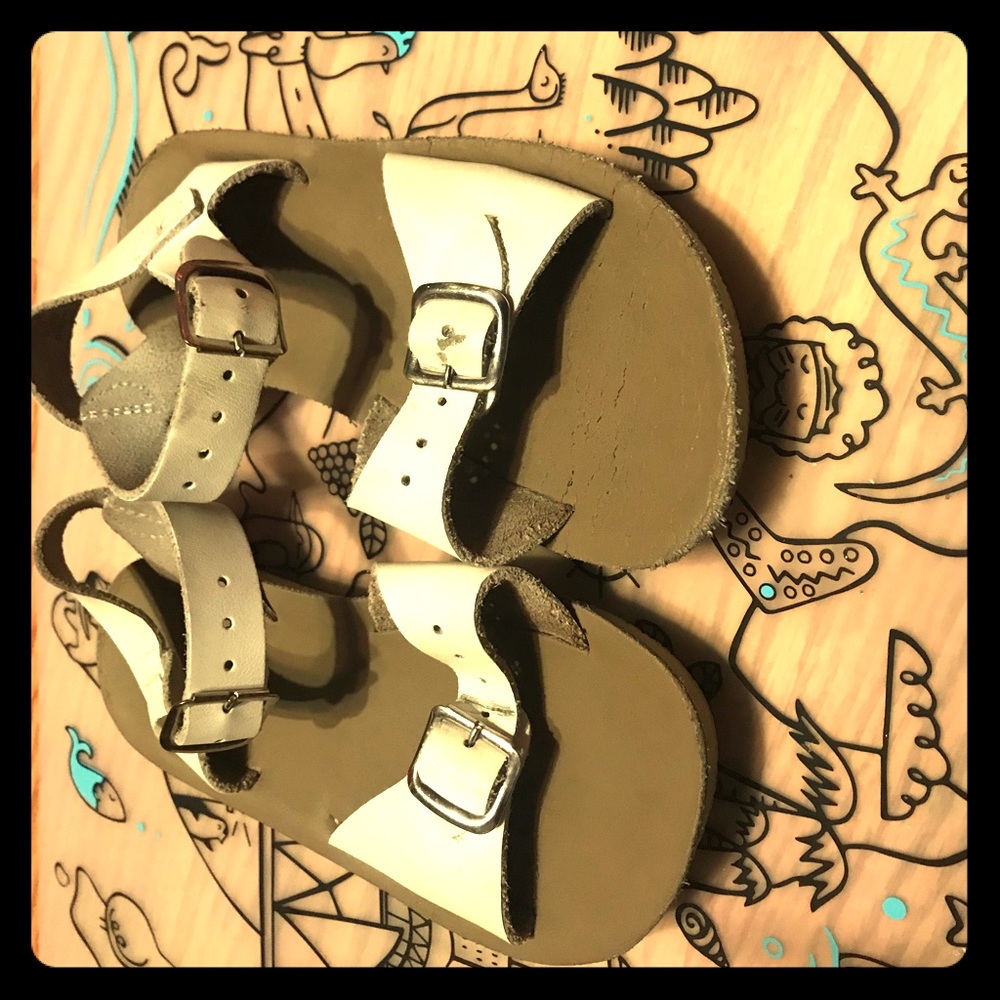 Girl’s Leather Sandals